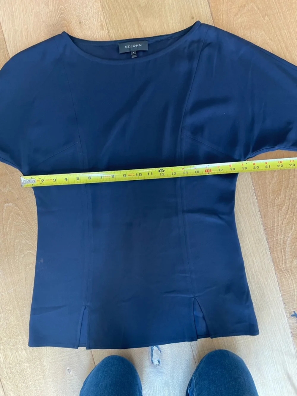 St. John Navy Dolman Sleeve Tunic Top - Picture 4 of 6